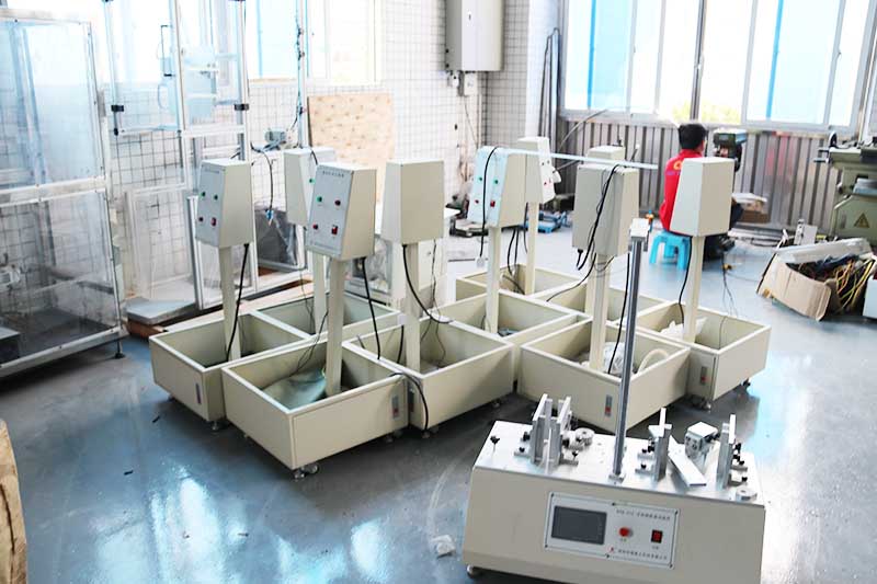 高低溫試驗(yàn)箱廠家半成品存放區(qū) 高低溫試驗(yàn)箱廠家半成品存放區(qū)